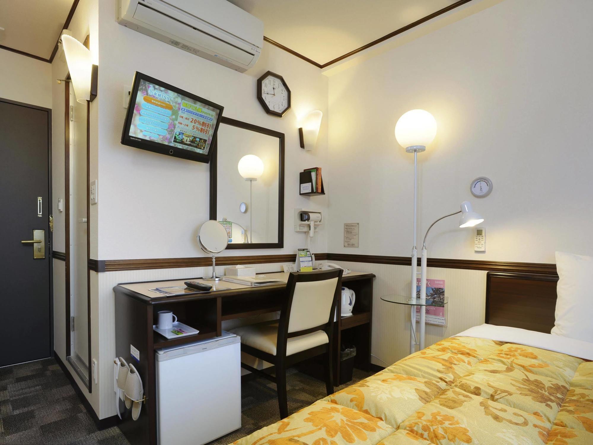 Toyoko Inn Jr Kobe Eki Kita Guchi Buitenkant foto